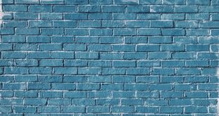 How to Remove Peel-and-Stick Wallpaper