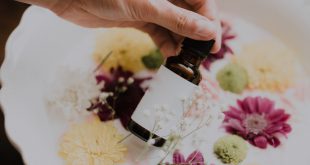 How to Create an Aromatherapy Experience with Diffuser Oil Scents