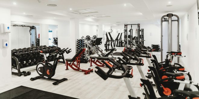 Using Functional Fitness Equipment