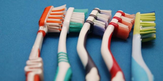 3 Dental Health Tips for People With Braces or Aligners