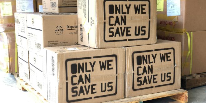 Labeling moving boxes