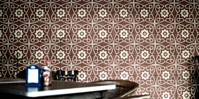 Why Blank Walls Feel Weird