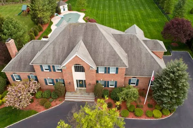 hip roof