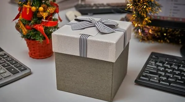 Items To Gift Your Family And Friends On Christmas