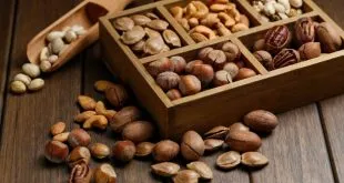 6 Best Dried Fruits For Weight Loss