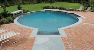 swimming pool builder