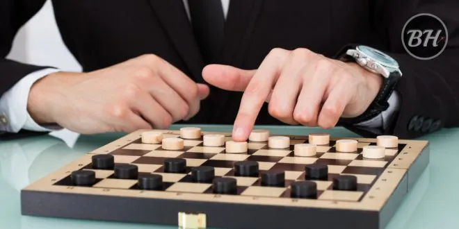 Play Checkers Online in Gamezz Online