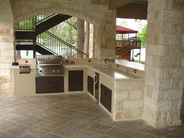 Outdoor Kitchen Ideas