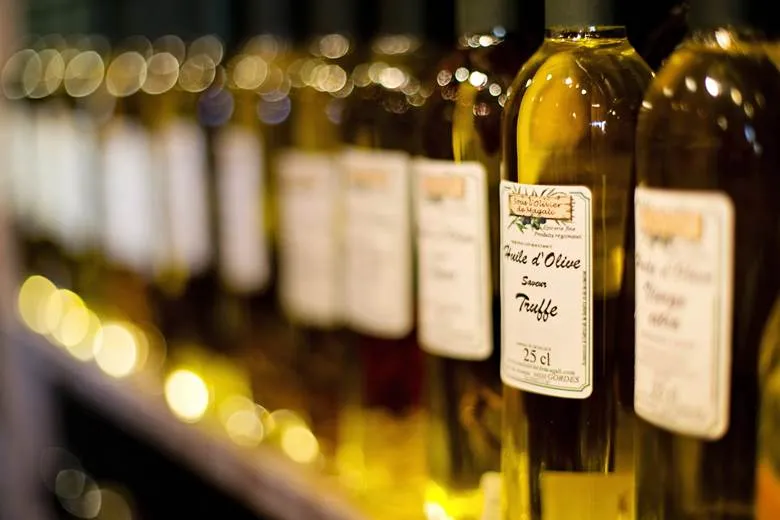 commercial label