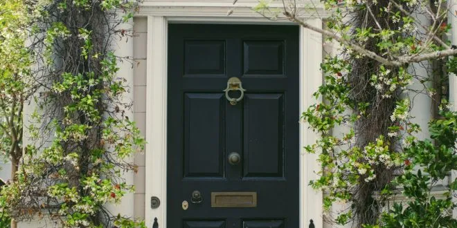 Choosing Your Farmhouse Style Front Door