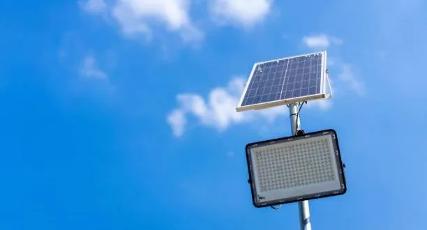 Solar Pole Lights for Outdoor Commercial Lighting