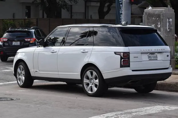 Three-Row Luxury SUV