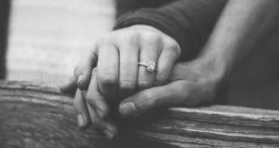 How To Become a Relationship Counselor