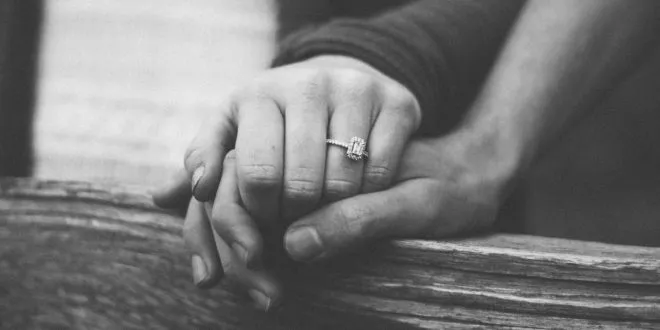 How To Become a Relationship Counselor