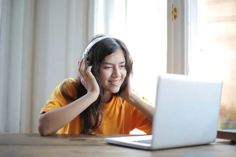 Audio Describer