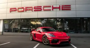 Porsche car