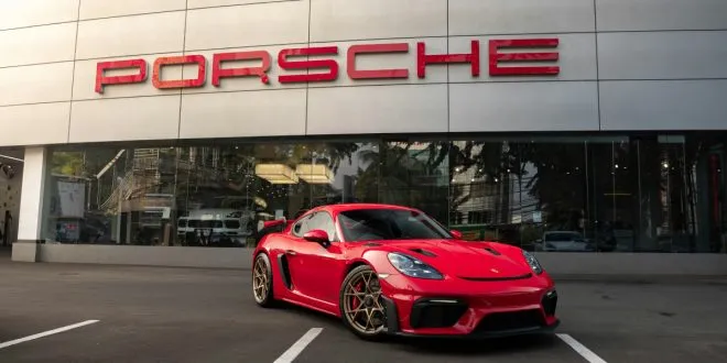 Porsche car