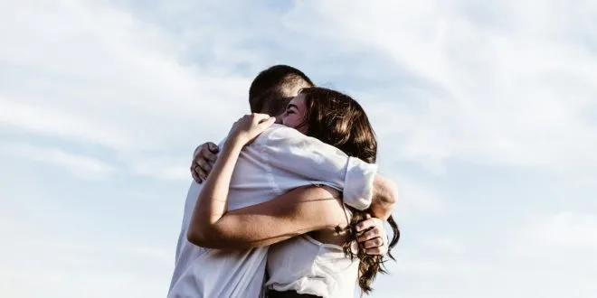 Signs Your Girlfriend is Cheating