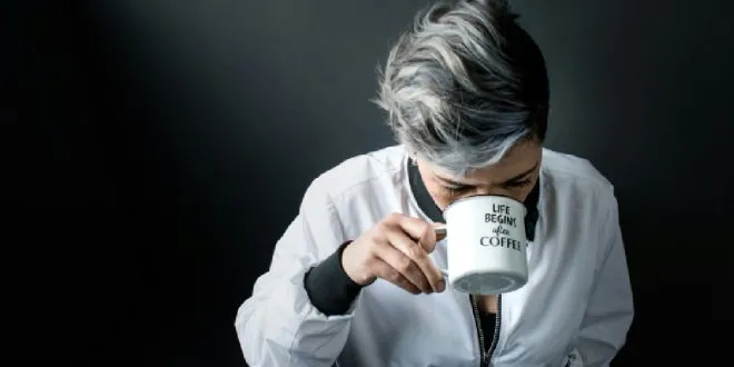 wellhealthorganic.com/know-the-causes-of-white-hair-and-easy-ways-to-prevent-it-naturally